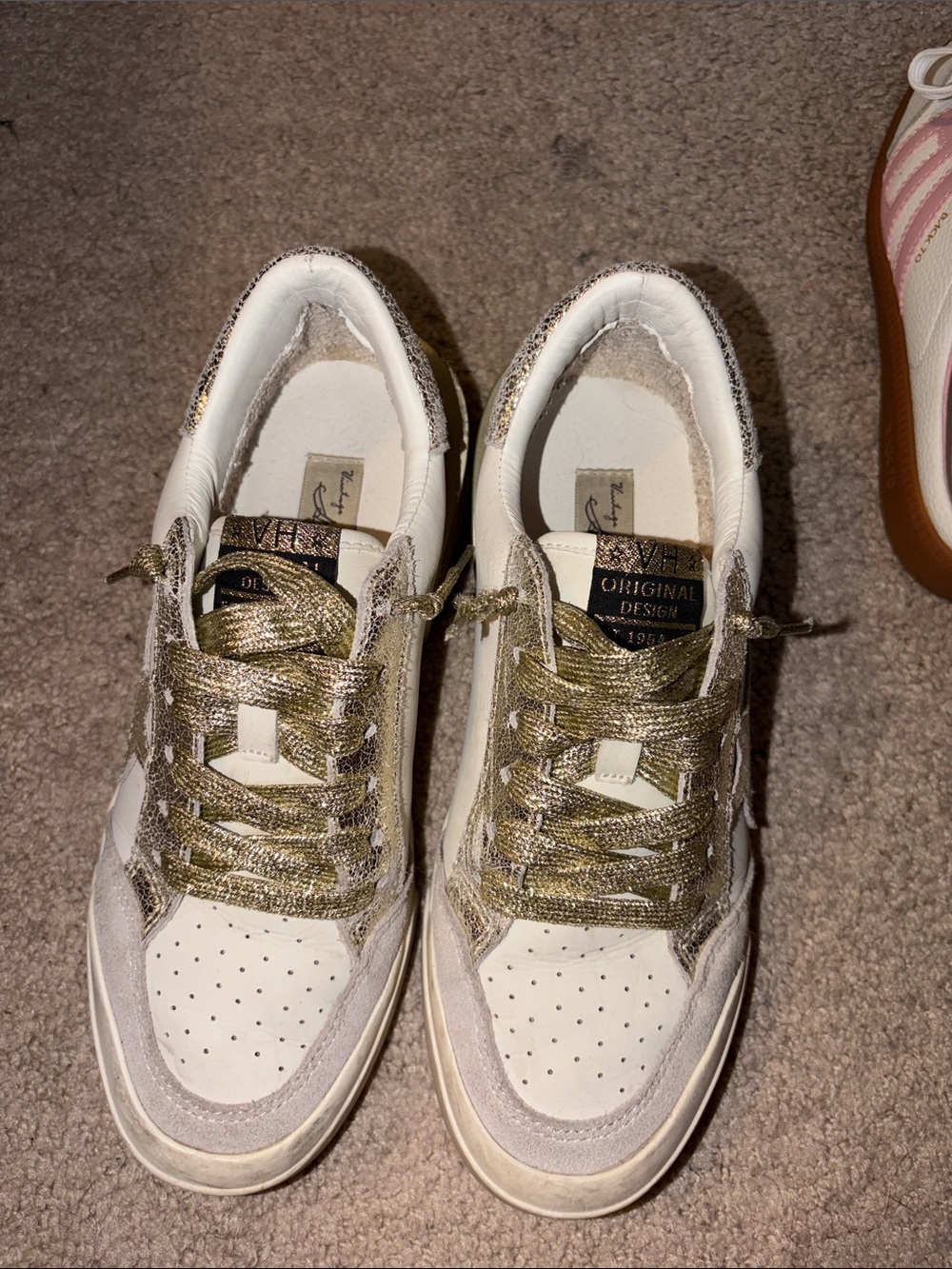 White and Gold Vintage Havana Women's Low-Top Sneakers - Original Design